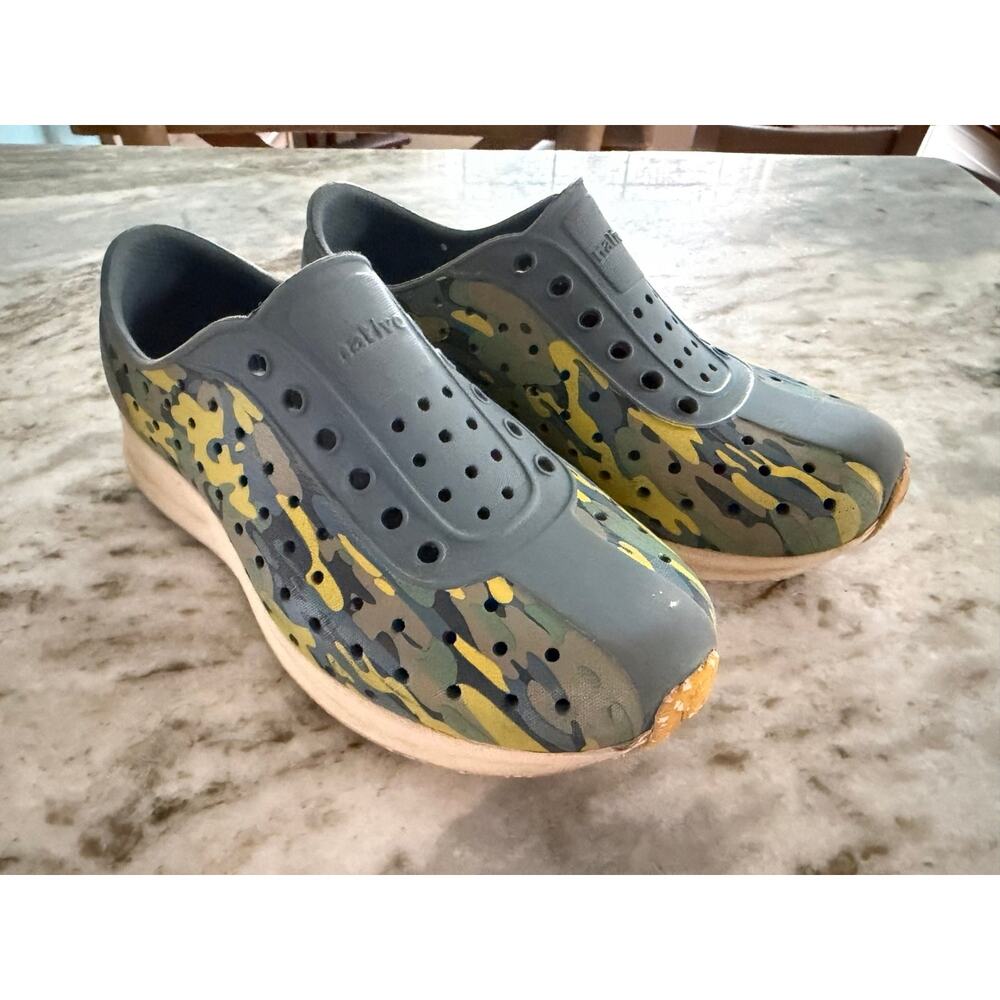 Native kids robbie camouflage slip on size C12